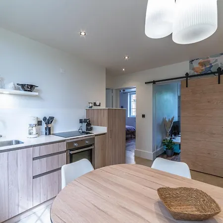 Le Jungle - Appt Pour 6 Avec Parking Prive Apartment Paray-le-Monial Exterior photo